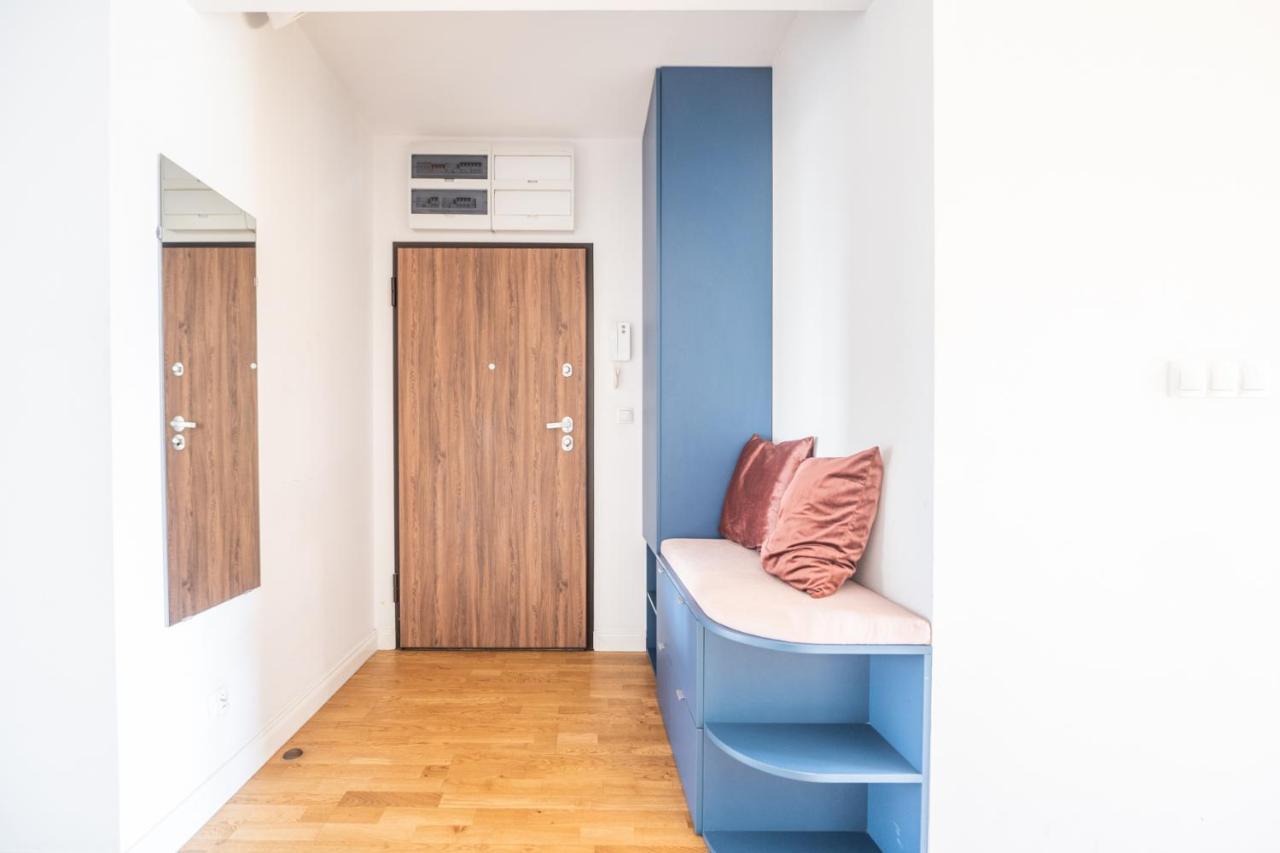 Krucza Apartment ~ Self Check-In 24H ~ Parking And Lift فروتسواف المظهر الخارجي الصورة
